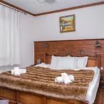 Zlaten Family Hotel- Monument Of Cultural Significance Rozhen