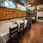 Zlaten Family Hotel- Monument Of Cultural Significance 3*