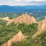 Zlaten Family Hotel- Monument Of Cultural Significance Hotell 3*