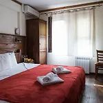 Zlaten Family Hotel- Monument Of Cultural Significance Hotell 3*