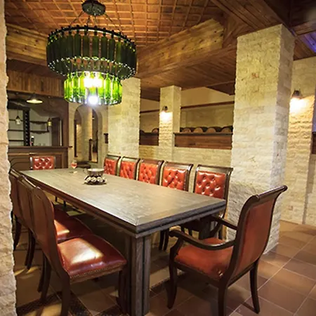 Zlaten Family Hotel- Monument Of Cultural Significance 酒店 Rozhen