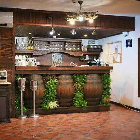 酒店 Zlaten Family Hotel- Monument Of Cultural Significance Rozhen
