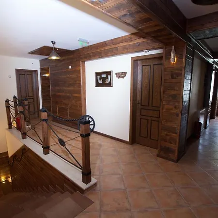 Zlaten Family Hotel- Monument Of Cultural Significance 酒店 Rozhen