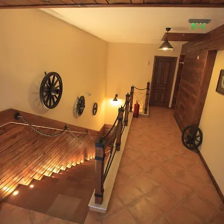 酒店 Zlaten Family Hotel- Monument Of Cultural Significance 3*