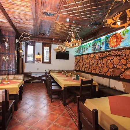 酒店 Zlaten Family Hotel- Monument Of Cultural Significance 3*