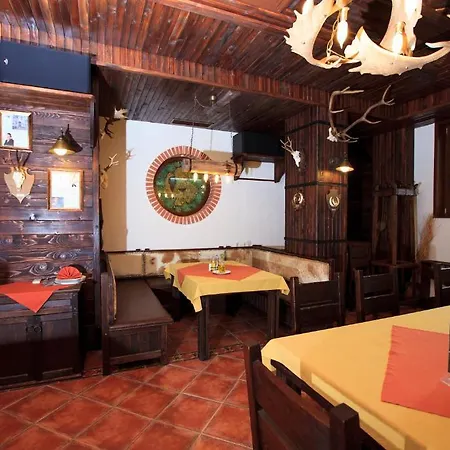 Zlaten Family Hotel- Monument Of Cultural Significance 酒店 Rozhen